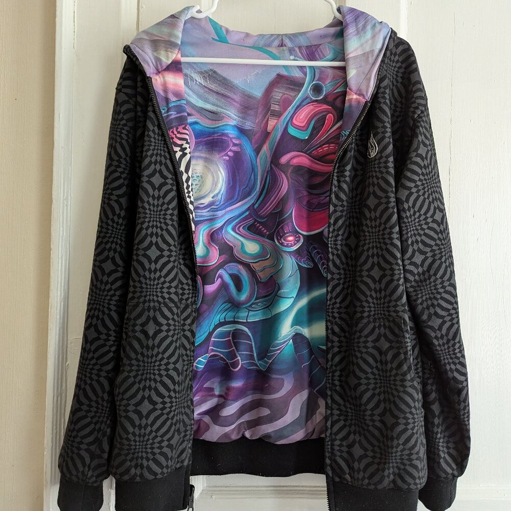 Threyda Reversible Hoodie